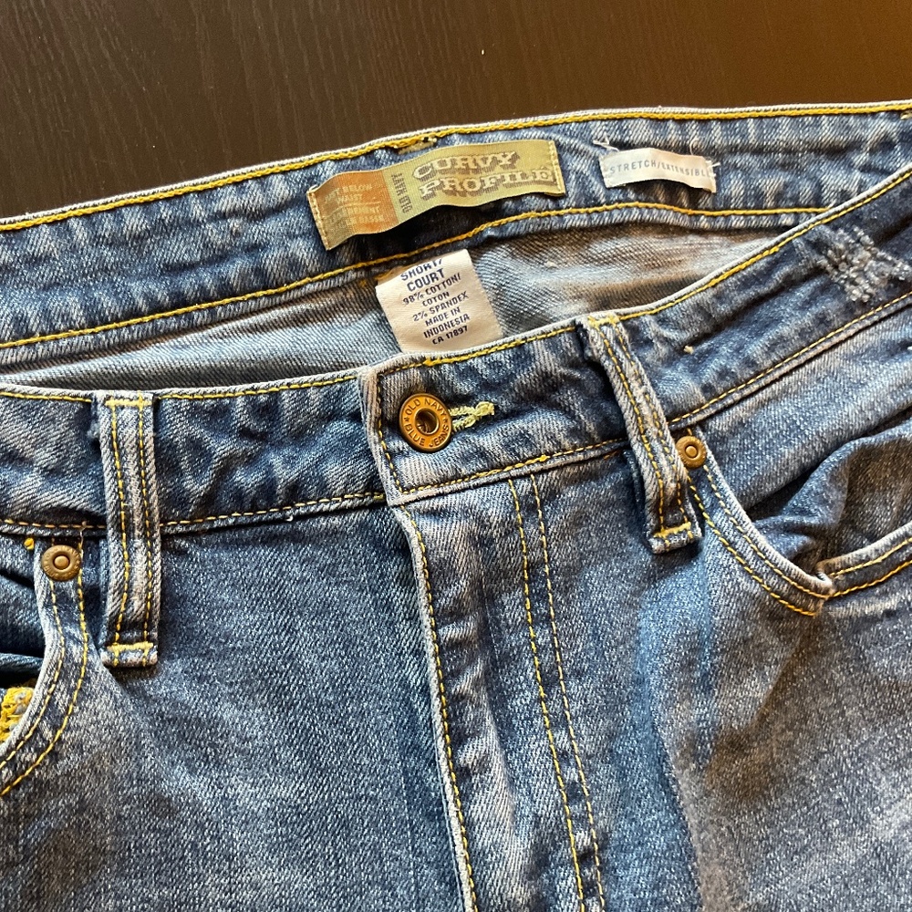 Old Navy jeans - women’s curvy - size 12 short